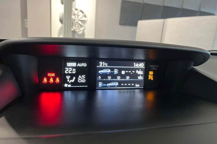 Hvid Subaru Forester fra 2018