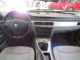 BMW 320i 2,0