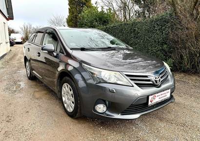 Toyota Avensis 1,8 Touring Sports 1,8 VVT-I T2 Touch 147HK Stc 6g