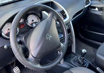 Peugeot 207 1,6 VTi Sportium SW