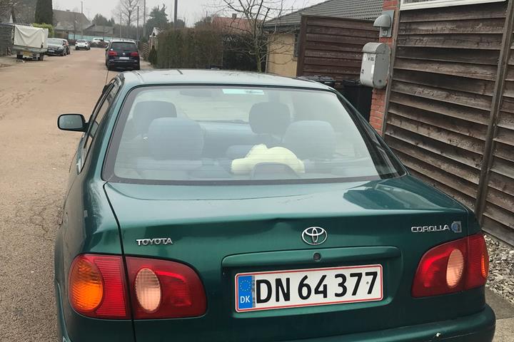 Grøn Toyota Corolla fra 2022