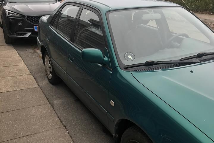 Grøn Toyota Corolla fra 2022