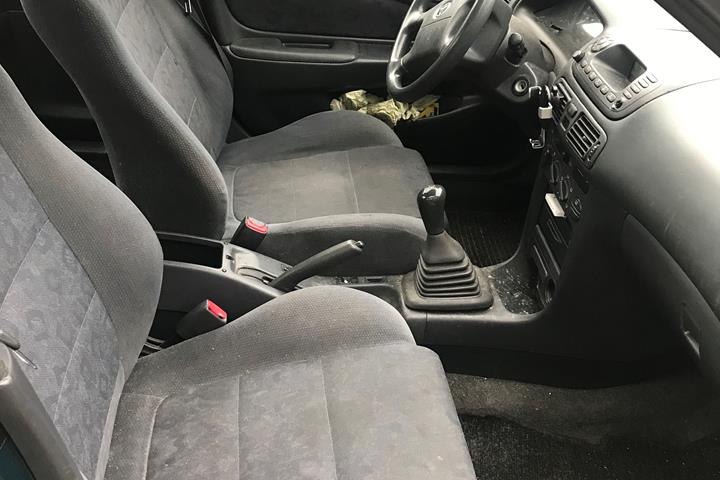 Grøn Toyota Corolla fra 2022