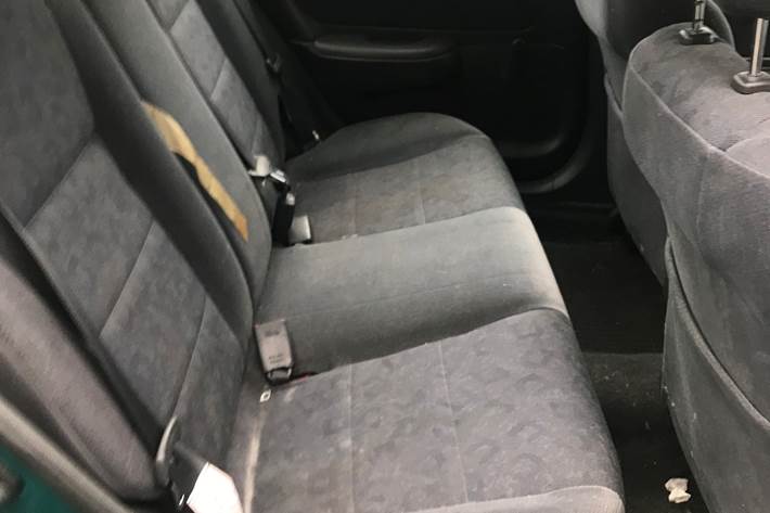 Grøn Toyota Corolla fra 2022