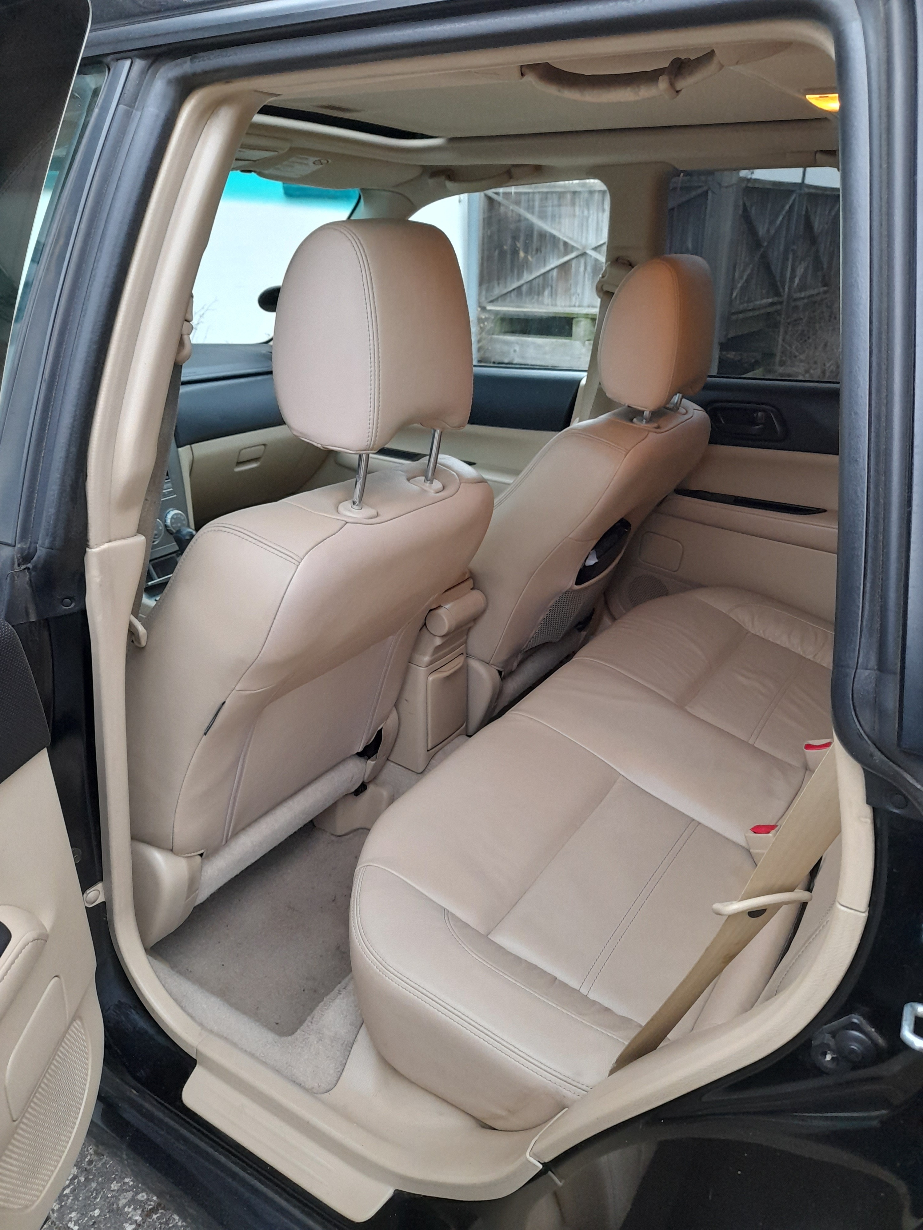 Sort Subaru Forester fra 2008