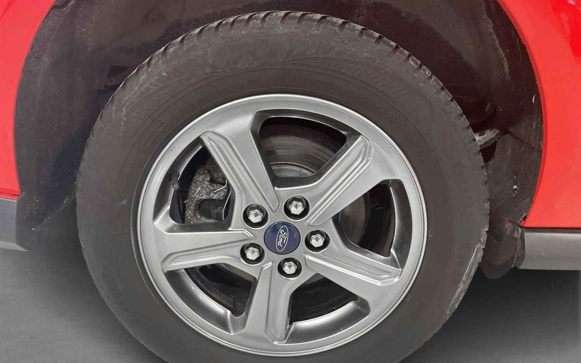 Rød Ford Transit Connect fra 2020