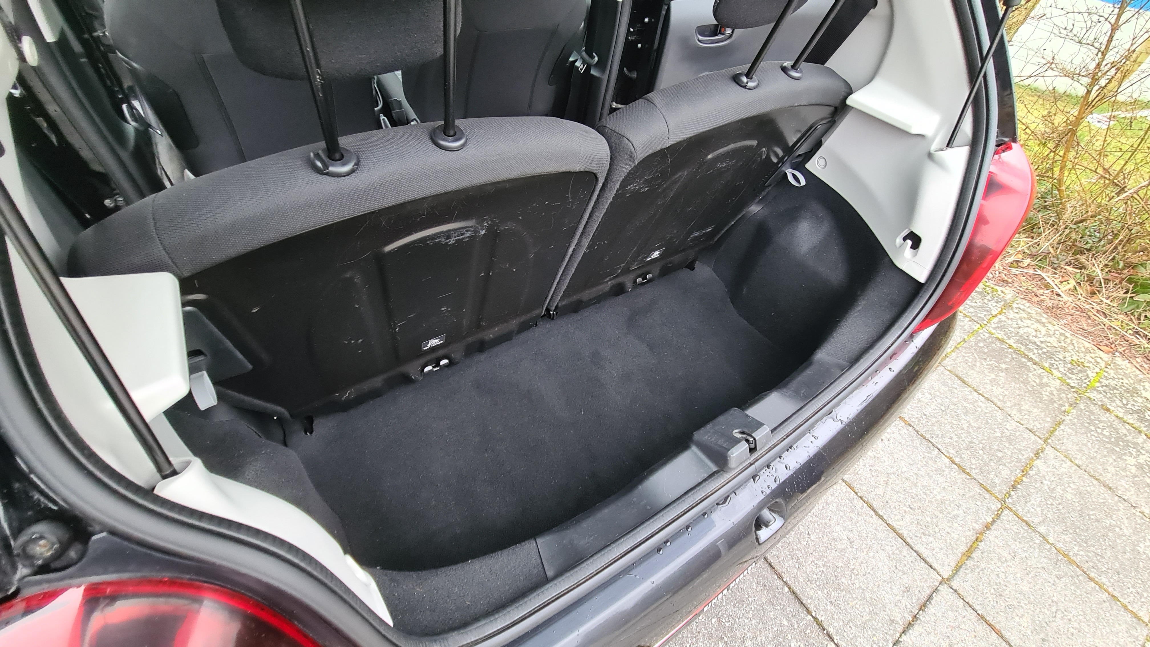 Sort Peugeot 108 fra 2021