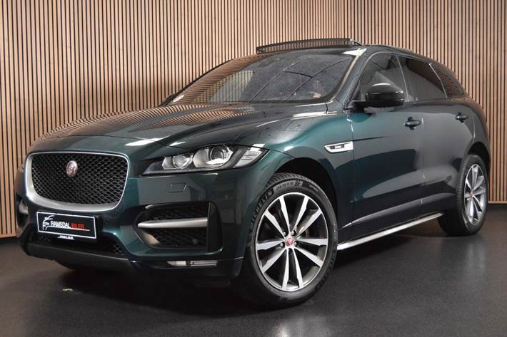 Grøn Jaguar F-Pace fra 2017