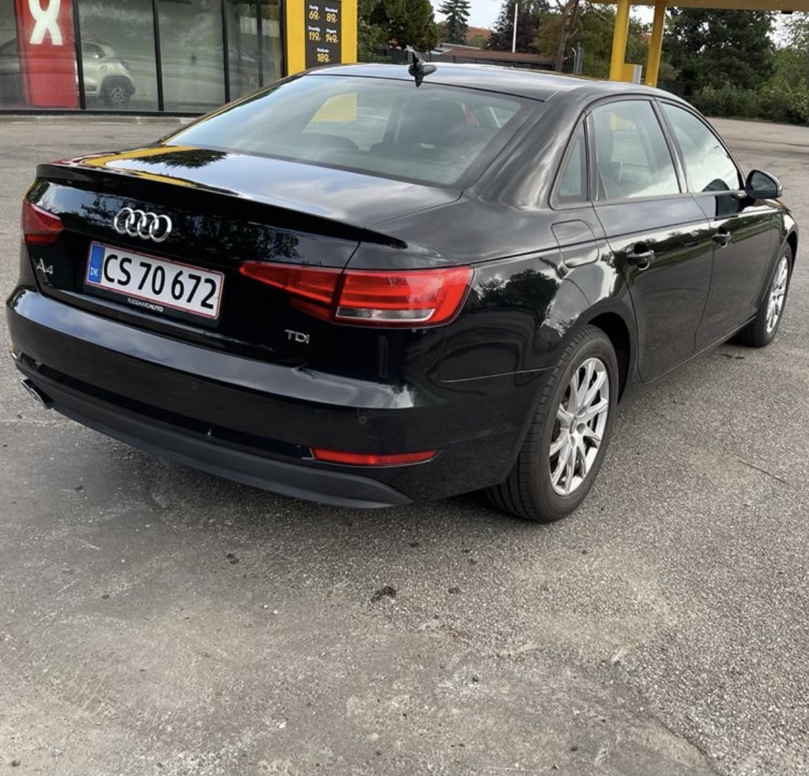 Audi A4 2,0 TDI 190 HK 4-DØRS Stronic