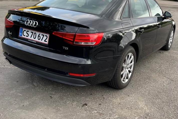Sort Audi A4 fra 2016