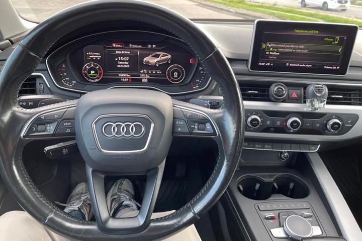 Sort Audi A4 fra 2016