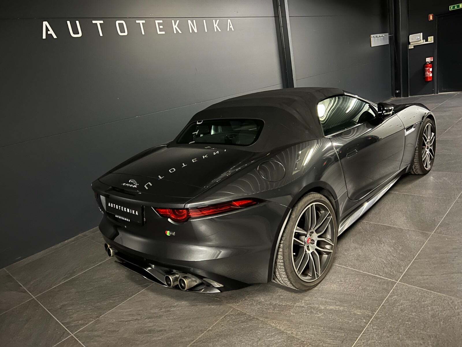 Jaguar F-Type