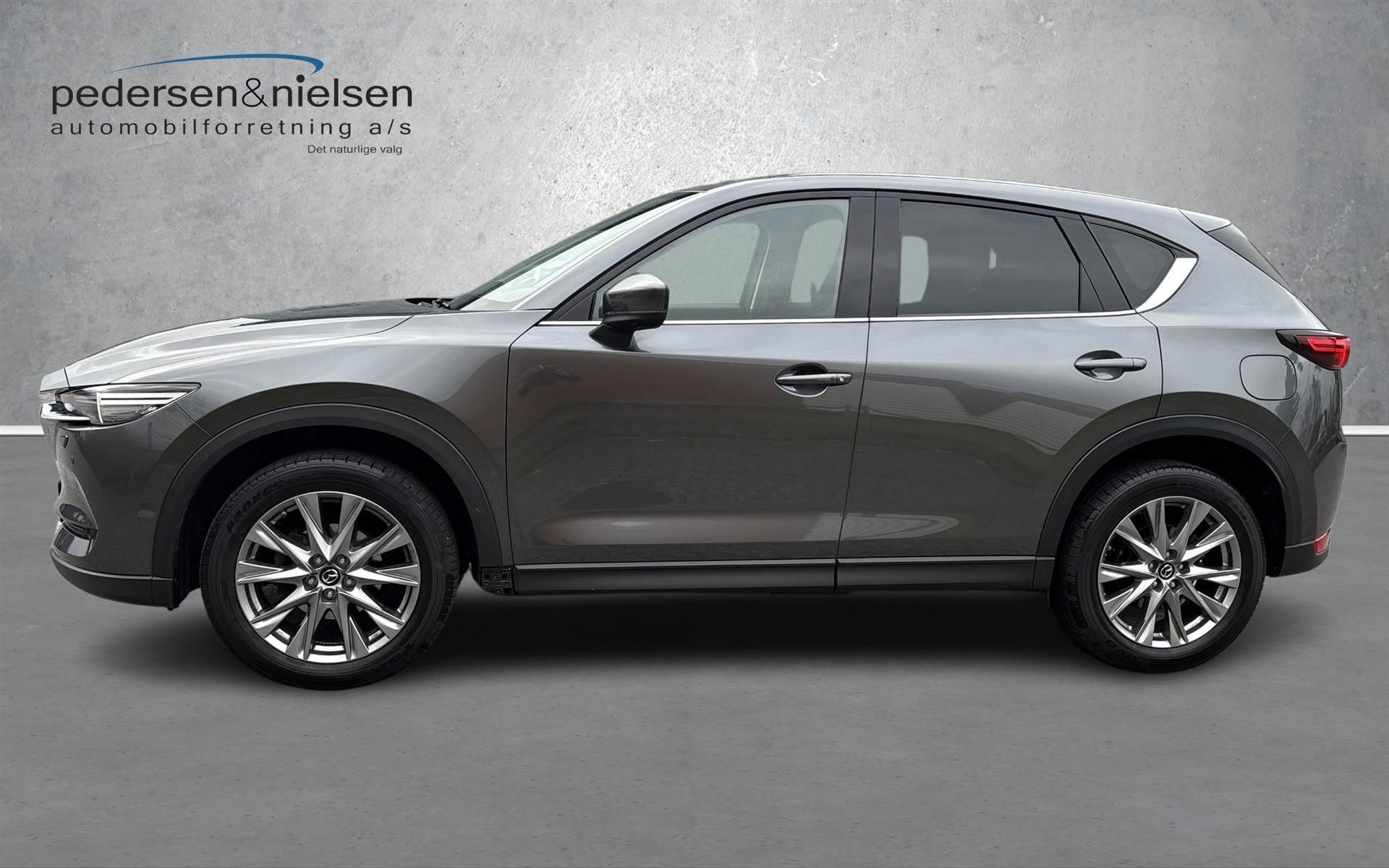 Grå Mazda CX-5 fra 2021