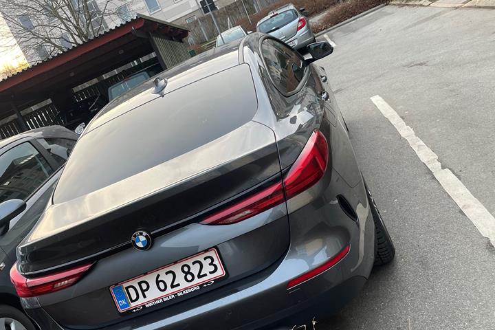 Grå BMW 2-Serie fra 2021