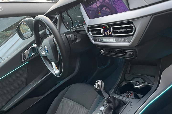 Grå BMW 2-Serie fra 2021