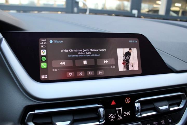 Grå BMW 2-Serie fra 2021
