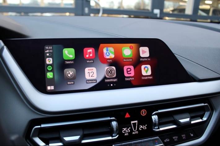 Grå BMW 2-Serie fra 2021