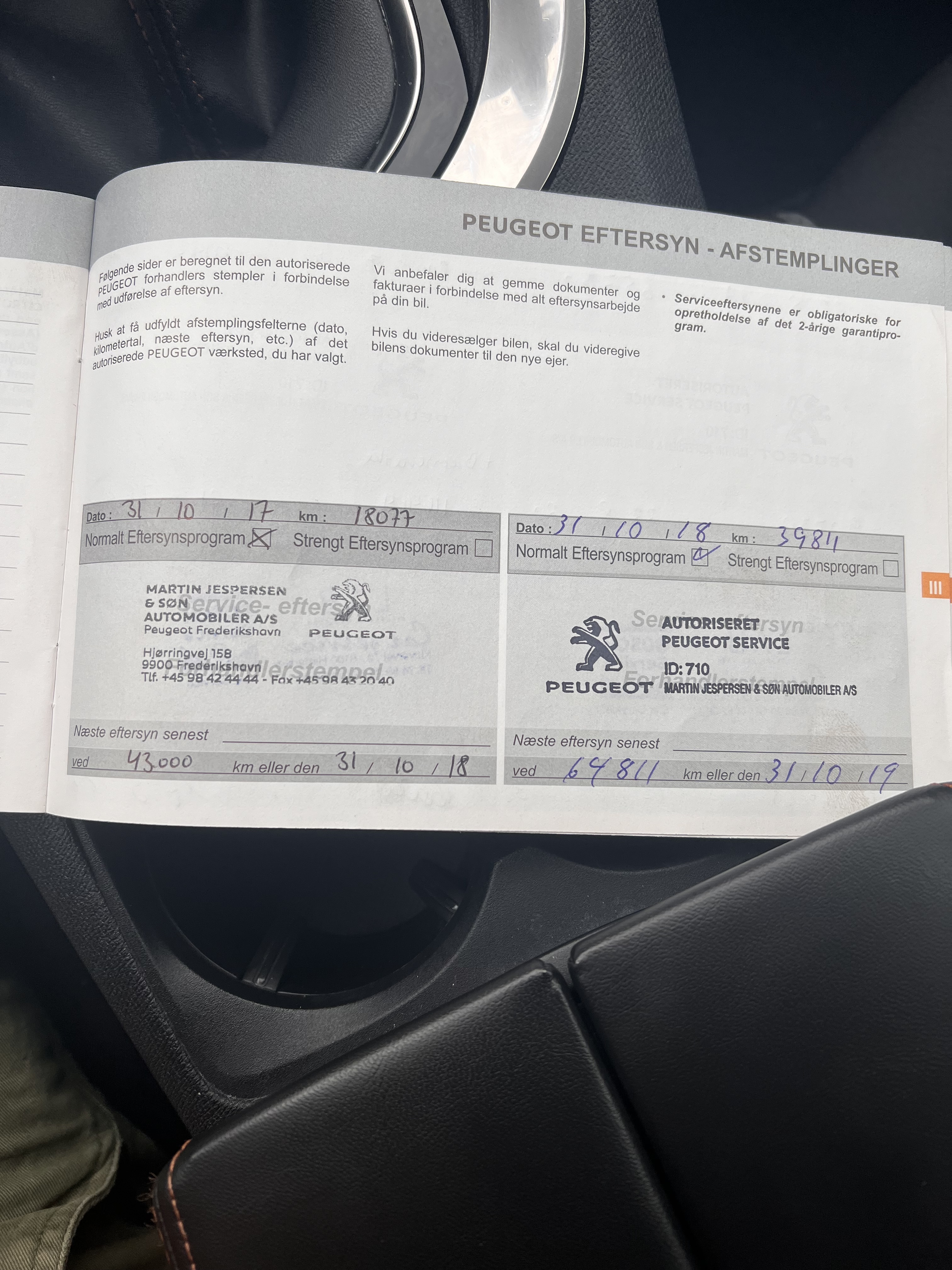 Sort Peugeot 3008 fra 2016
