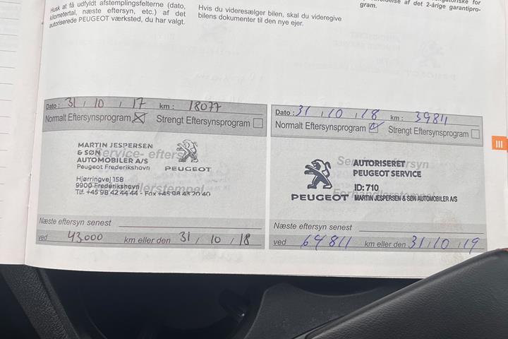 Sort Peugeot 3008 fra 2016