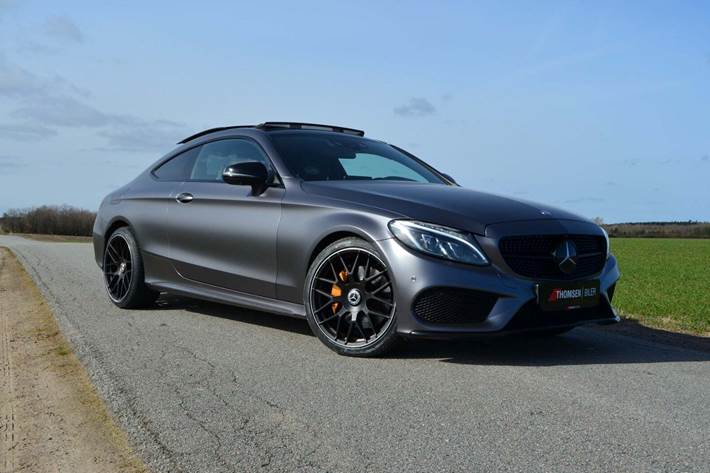 Grå Mercedes C400 fra 2016