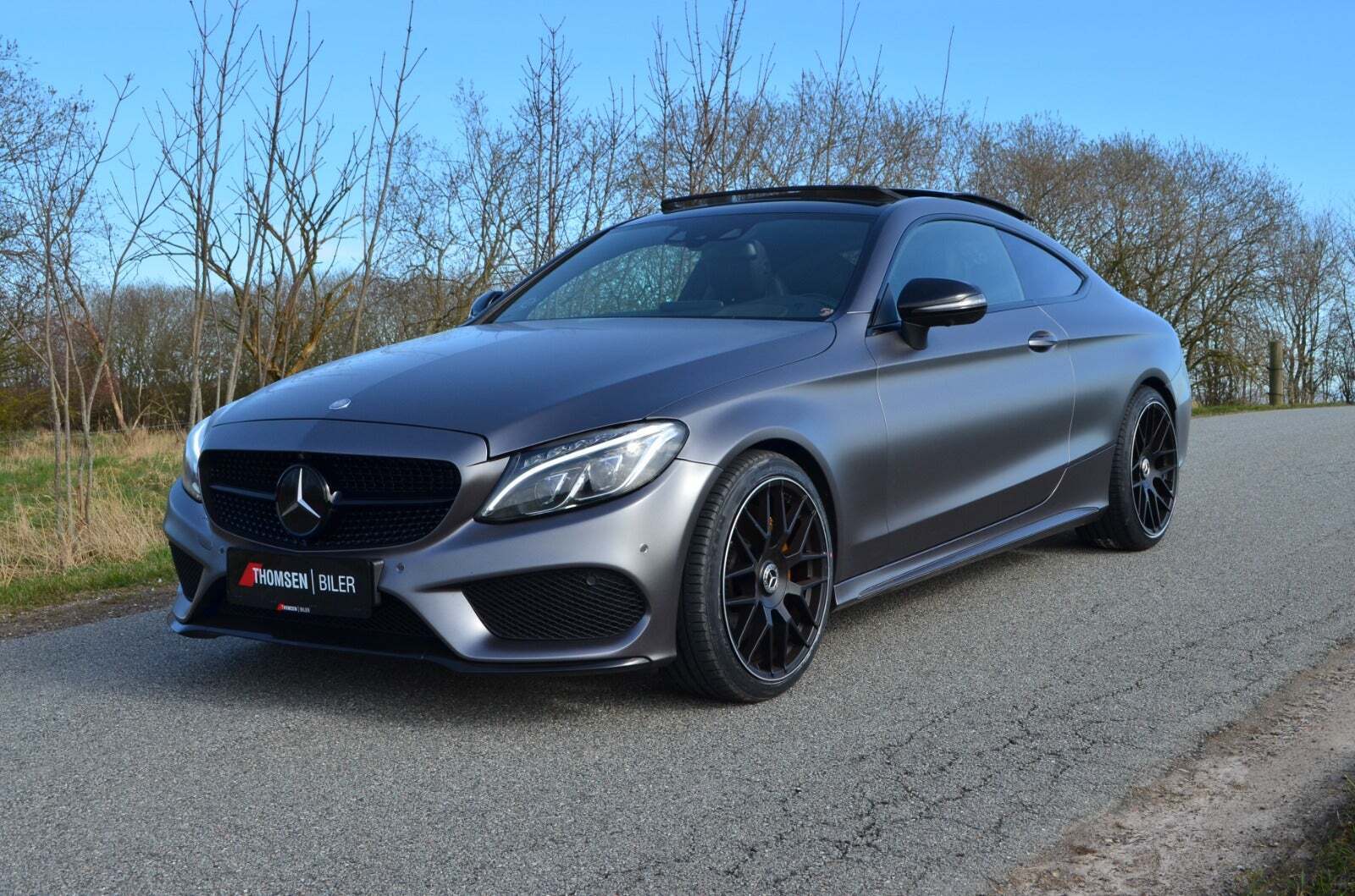 Grå Mercedes C400 fra 2016