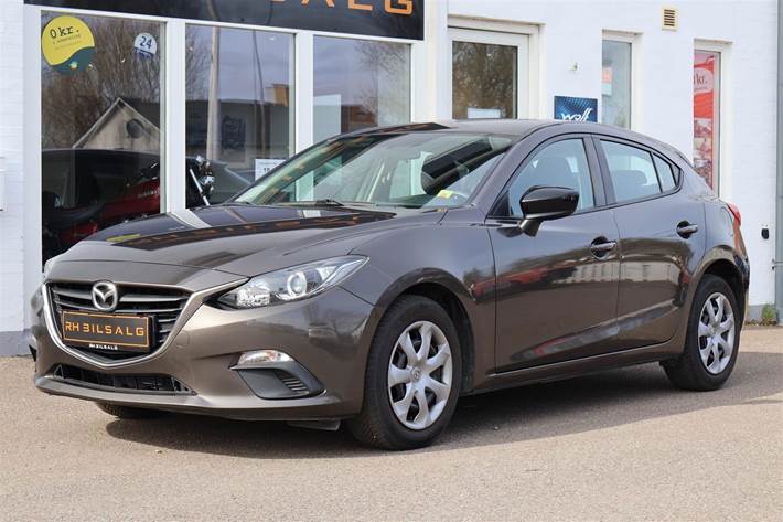 Brun Mazda 3 fra 2014