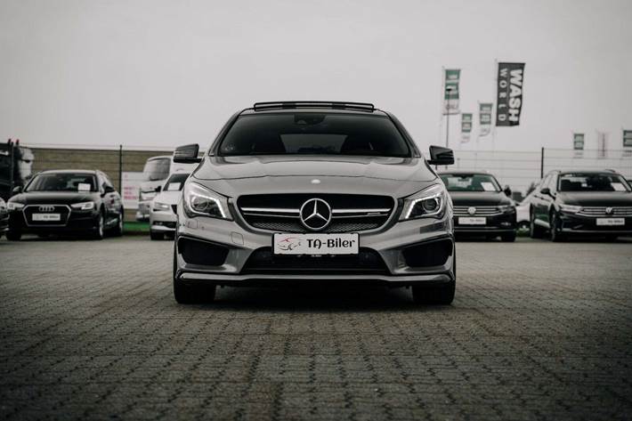 undefined Mercedes CLA45 fra 2016 set udefra