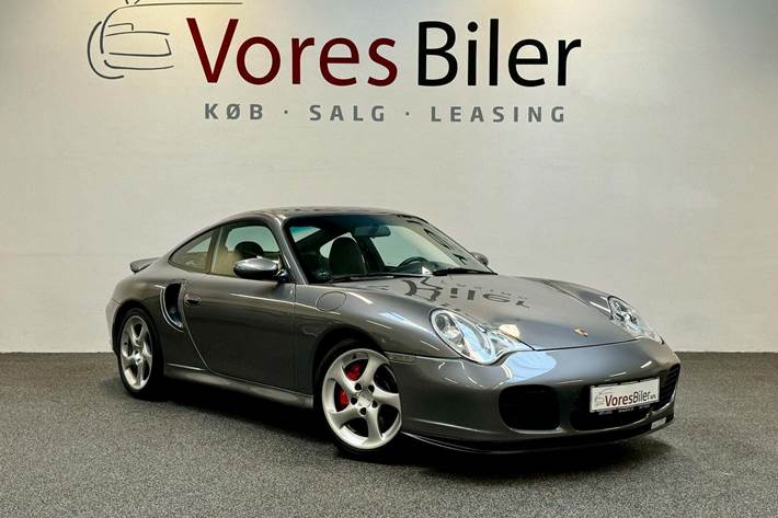 Grå Porsche 911 Turbo fra 2001