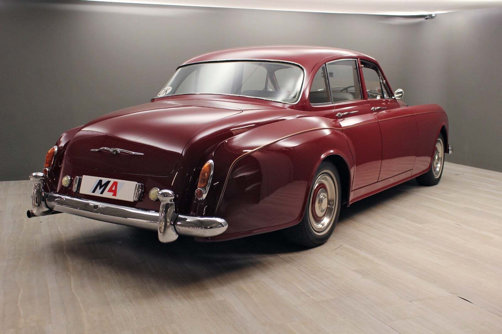 Rød Bentley S2 fra 1960