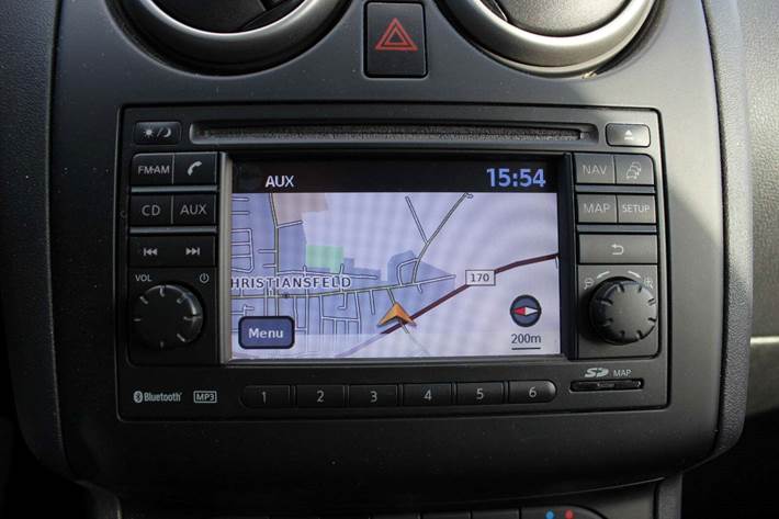 Sort Nissan Qashqai fra 2012