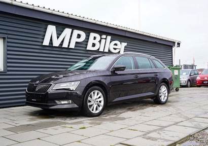 Skoda Superb 2,0 TDi 150 Style Combi DSG