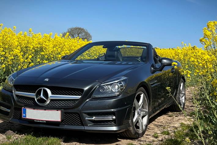 Grå Mercedes SLK250 fra 2014