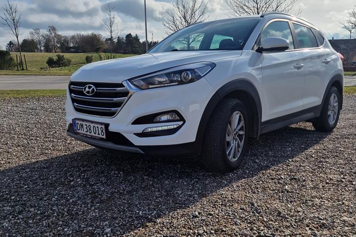 Hvid Hyundai Tucson fra 2017