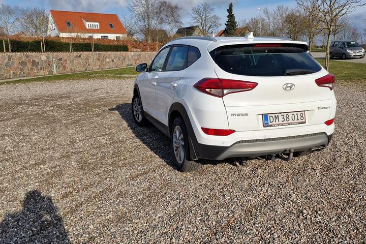 Hvid Hyundai Tucson fra 2017