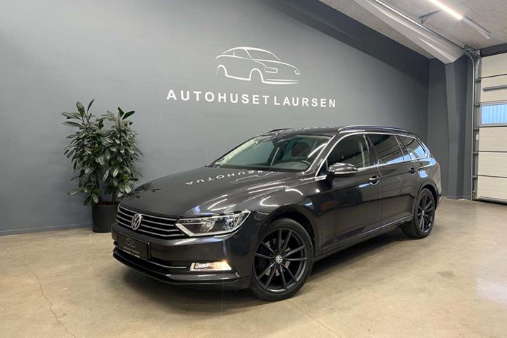Grå VW Passat fra 2018