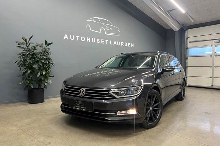 Grå VW Passat fra 2018