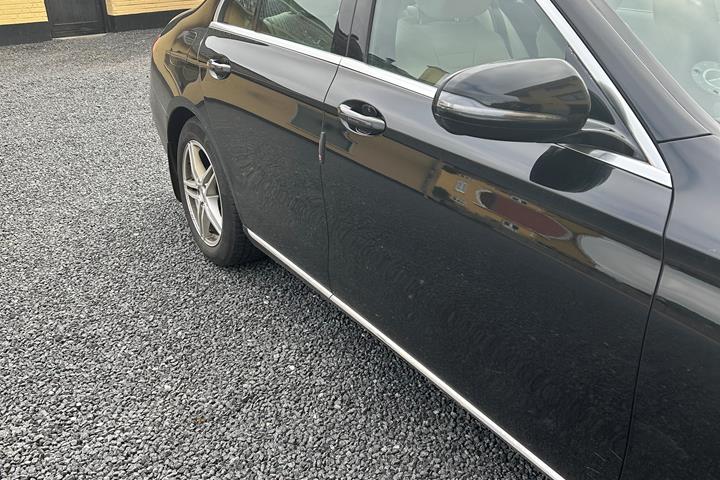 Sort Mercedes E-Klasse fra 2018