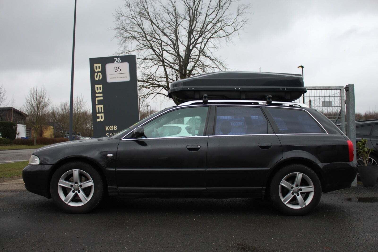 Sort Audi A4 fra 2000