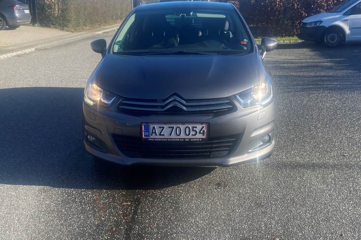 Grå Citroën C4 fra 2015