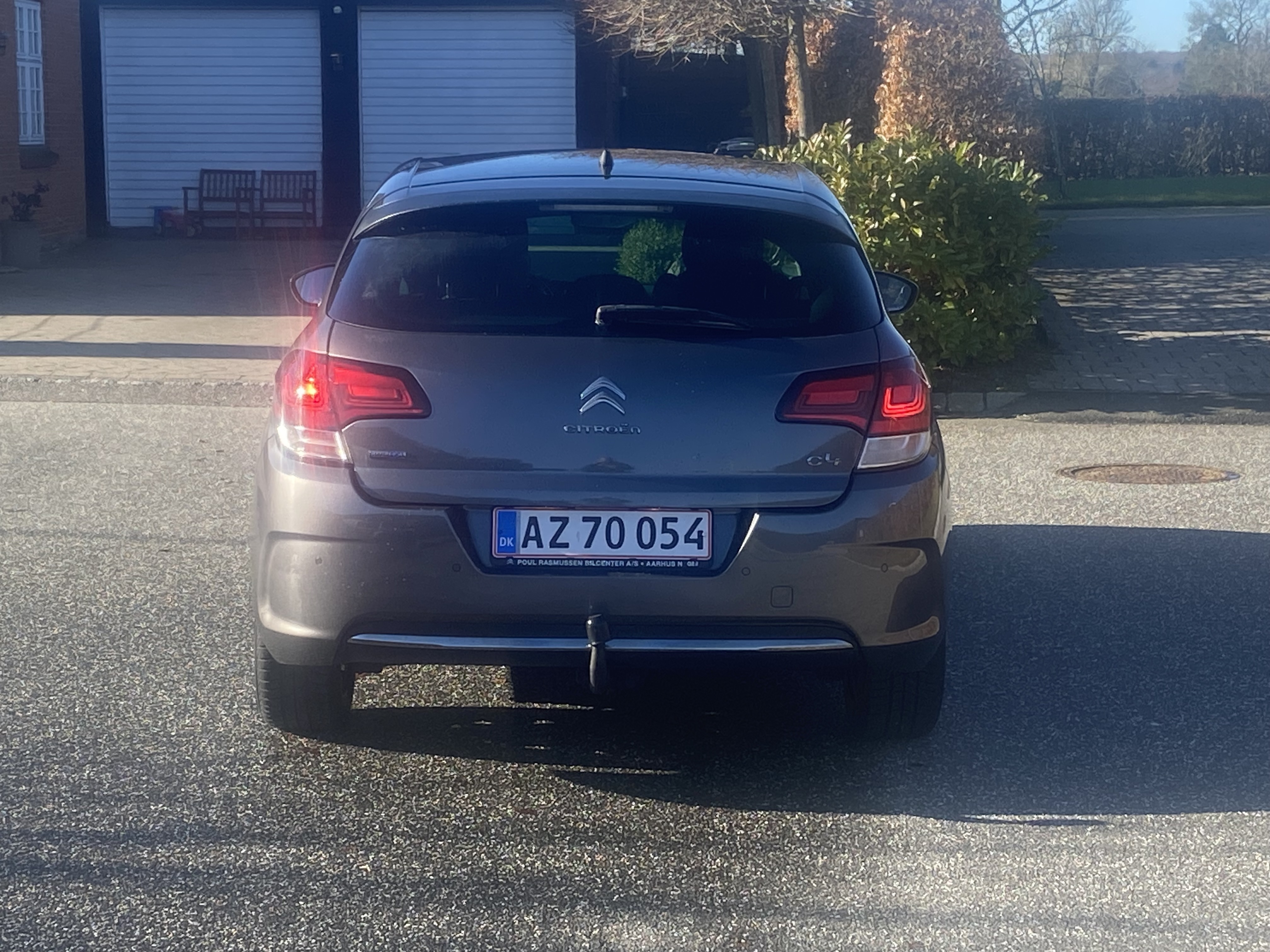 Grå Citroën C4 fra 2015