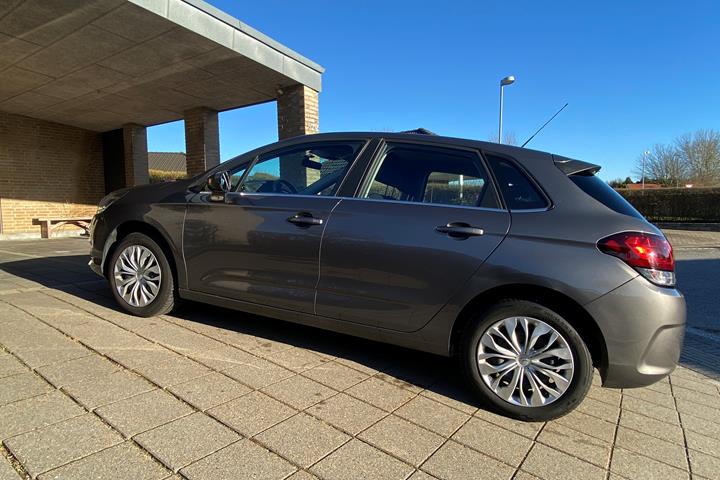 Grå Citroën C4 fra 2015
