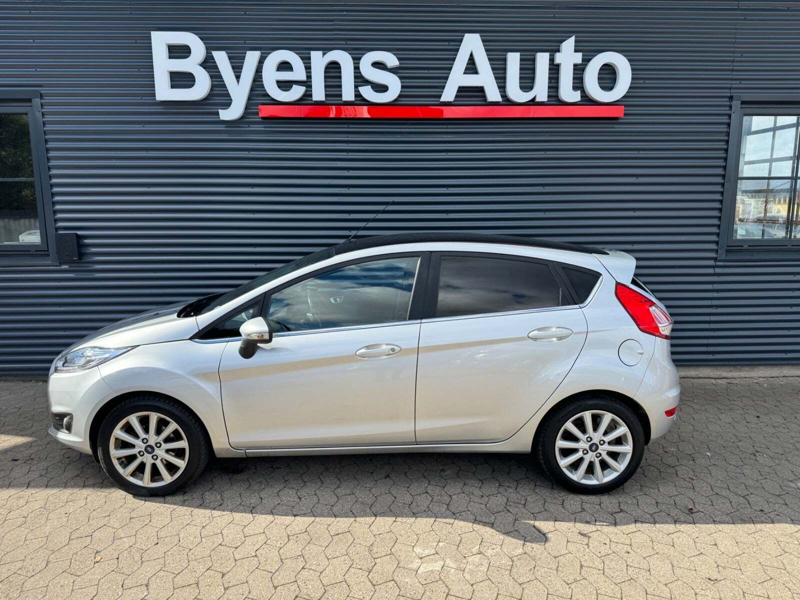 Ford Fiesta 1,0 SCTi 100 Titanium