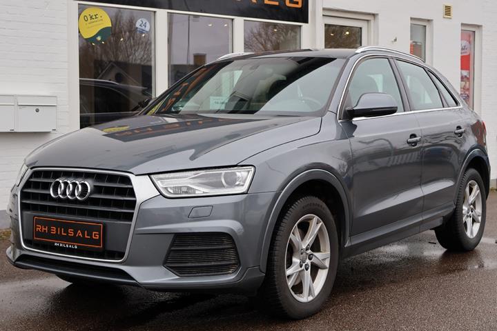 Grå Audi Q3 fra 2015