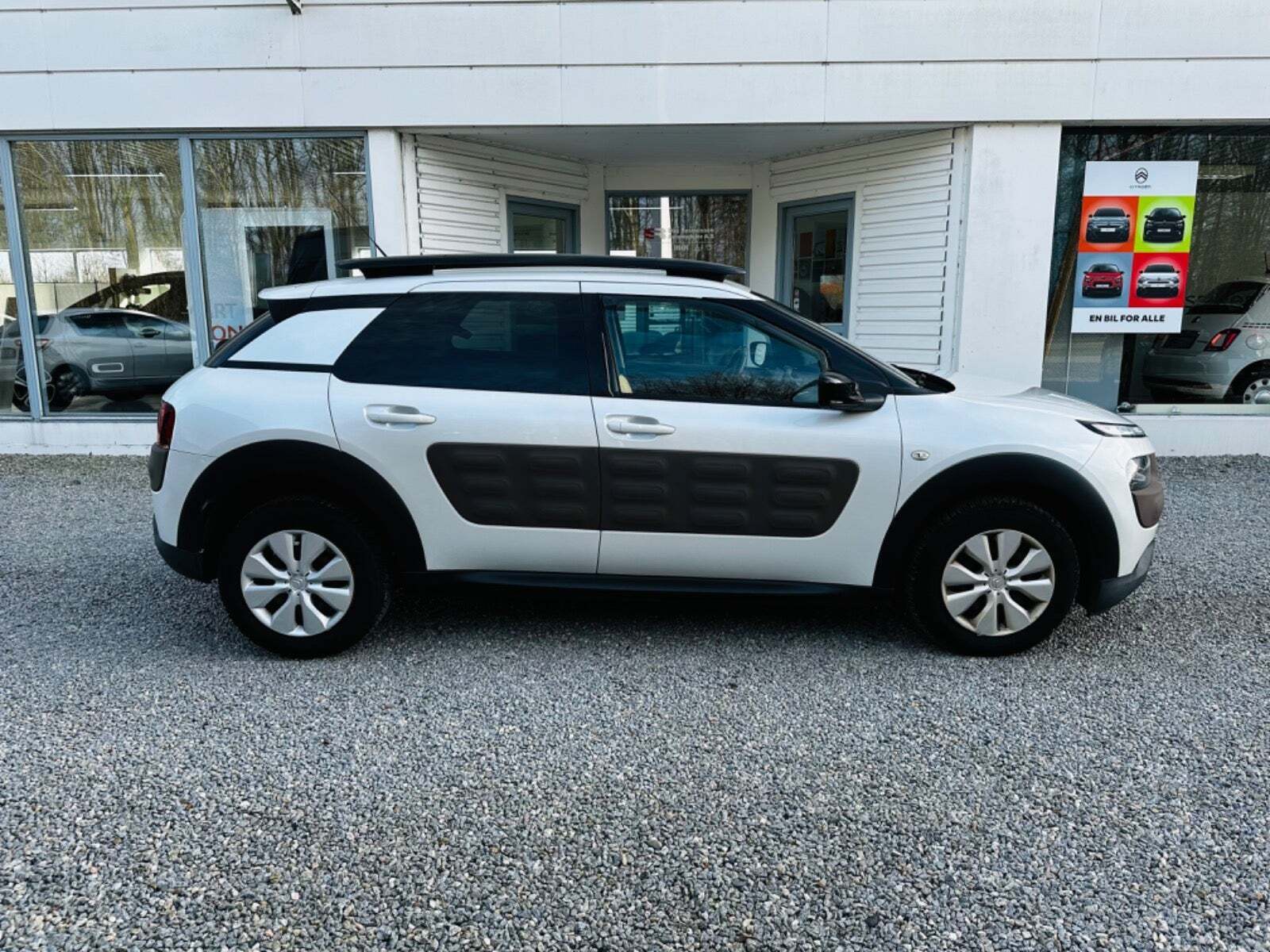Hvid Citroën C4 Cactus fra 2015