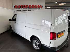 VW Transporter 2,0 TDi 110 Kassevogn lang