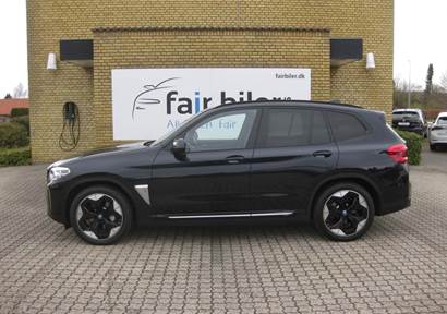 BMW iX3 Charged Plus