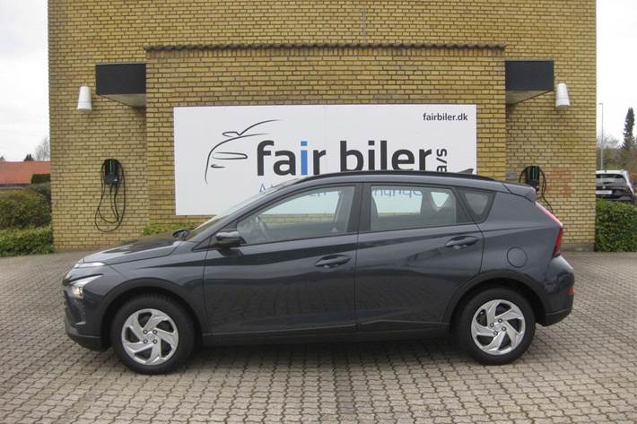 Grå Hyundai Bayon fra 2022