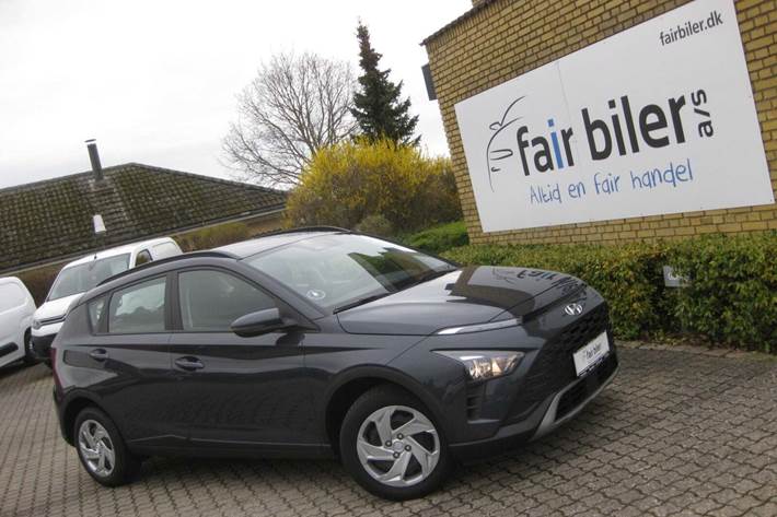 Grå Hyundai Bayon fra 2022