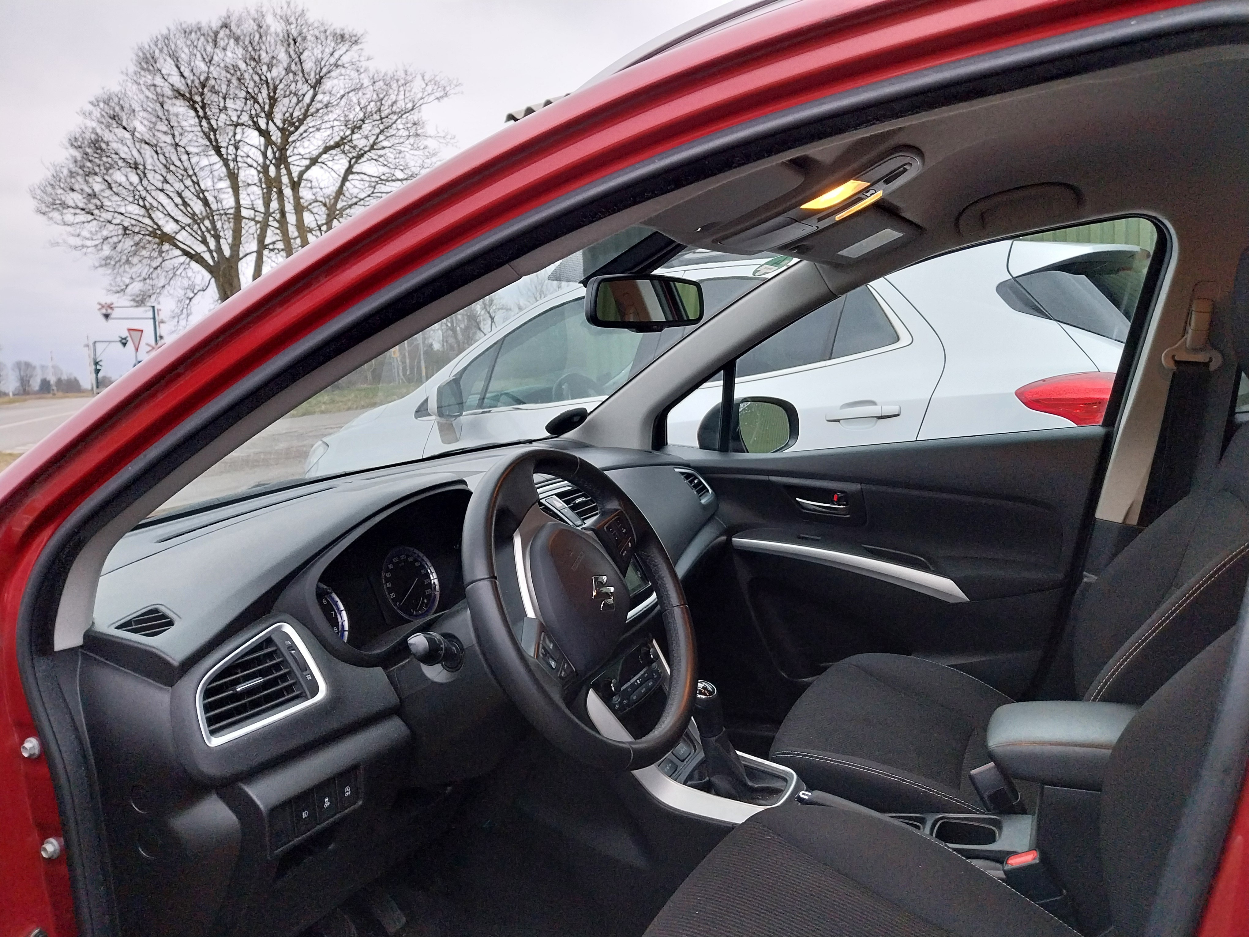Rød Suzuki SX4 S-Cross fra 2017