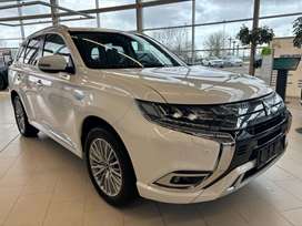 Mitsubishi Outlander 2,4 PHEV Intense CVT 4WD